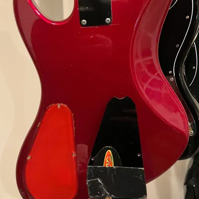 Mặt sau thay thế cho đàn Guild Pilot Bass
