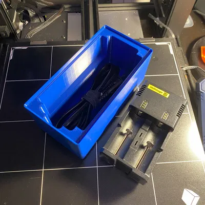 Kệ Sạc Intellicharger i2 Chuẩn Gridfinity 2x4