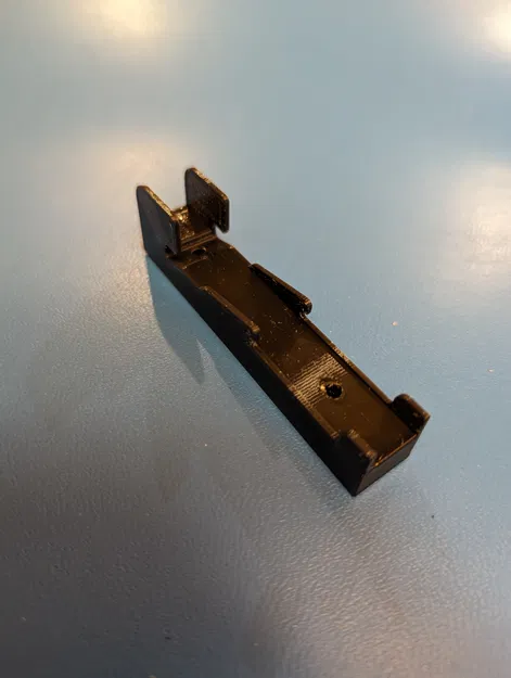 Giá đỡ 3 móc cho thanh ray dọc Rubbermaid/Closetmaid - Image 2