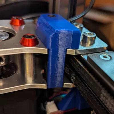 Nắp dây cho bộ khung nhôm DoubleT CNC của Vitalli