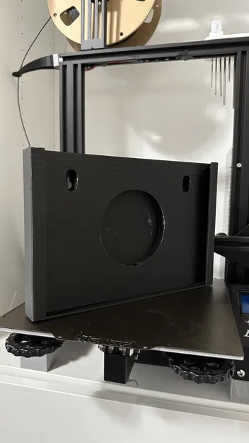 Giá treo tường cho Fire HD 10 Plus kèm Sạc Không Dây - Image 2