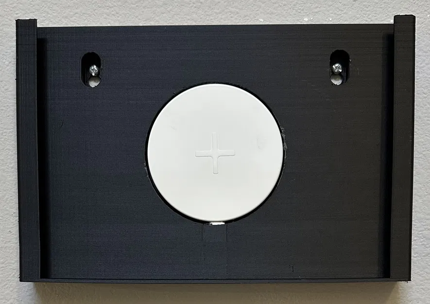 Giá treo tường cho Fire HD 10 Plus kèm Sạc Không Dây - Image 4