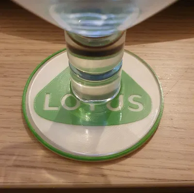 Đế lót ly hình logo xe Lotus