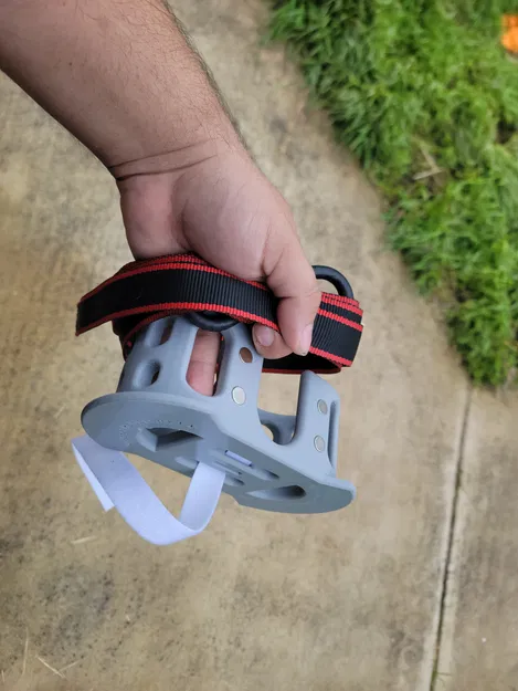 Giá đỡ dây ràng Ratchet Strap holder - Image 8