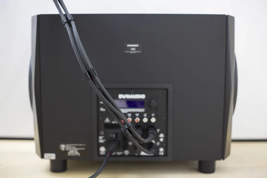 Quản lý dây cáp - Image 1