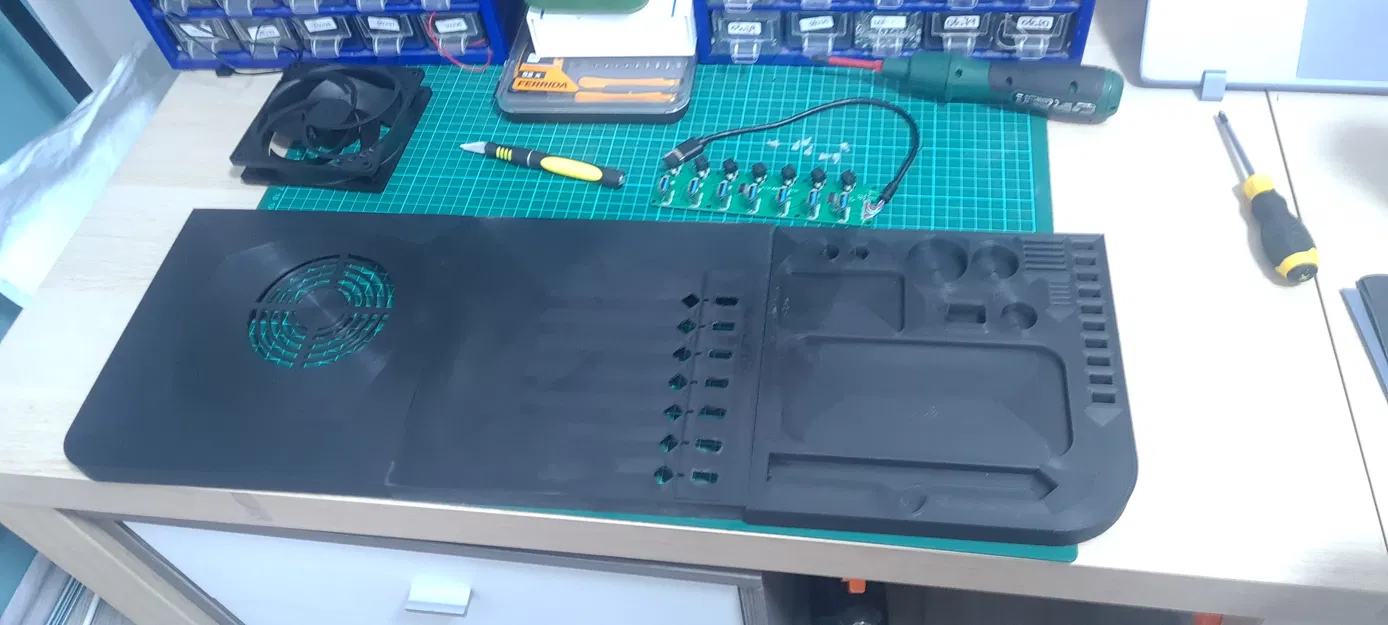 Kệ Laptop Nâng Cao PC Stol Có Quạt và Cổng USB - Image 1