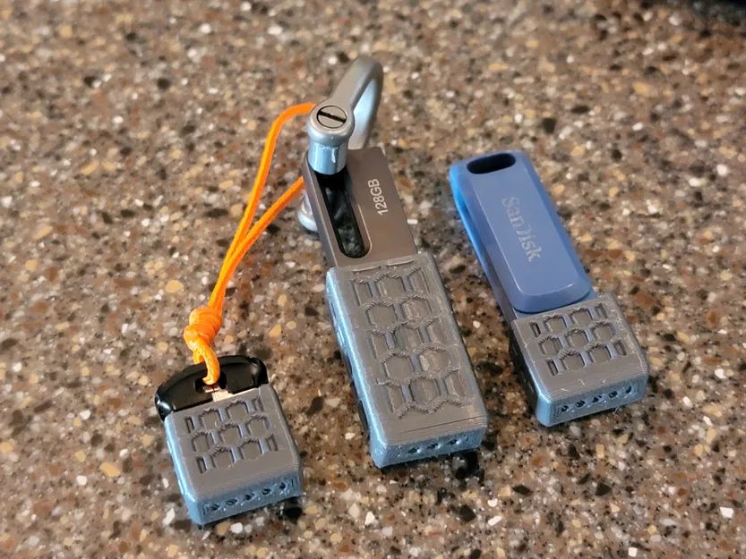 Nắp USB Thay Thế Họa Tiết Lục Giác Bằng TPU - 12mm và 26mm - Image 1