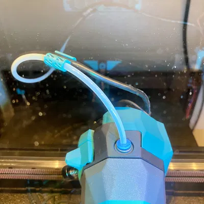 Kẹp giữ ống Bowden và cáp CANbus / USB