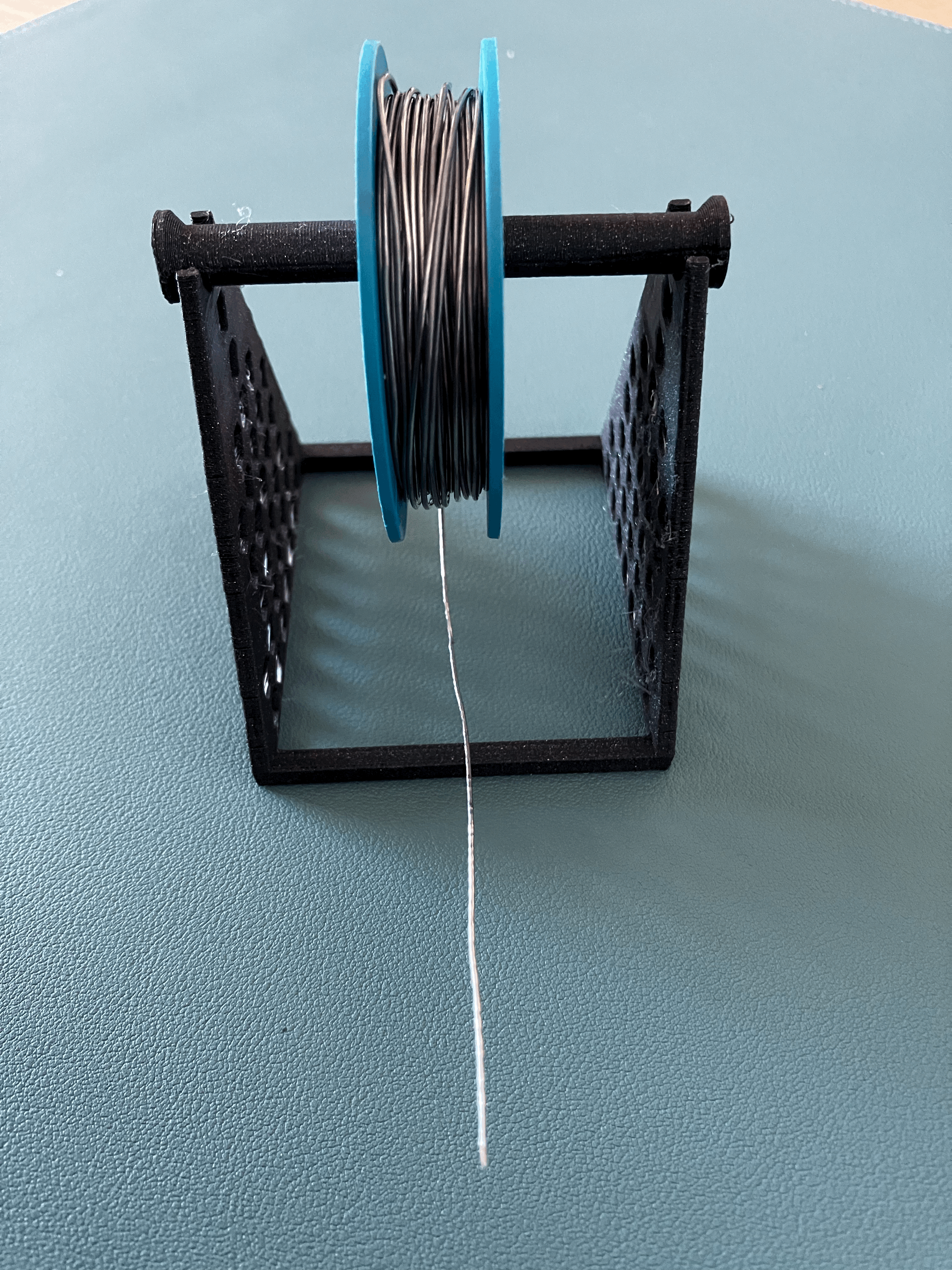 Đế giữ cuộn thiếc hàn hình lục giác đơn giản - Thumbnail 4