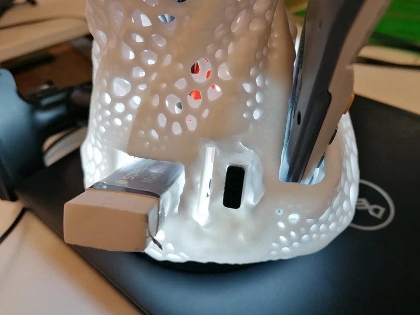 Kệ Bút Hình San Hô Voronoi - Image 3