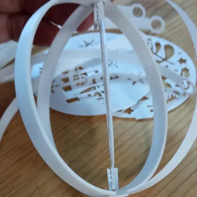 Quả Cầu Giáng Sinh 2D thành 3D