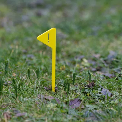 Cờ/Biển Cắm Cỏ chống dẫm hoa