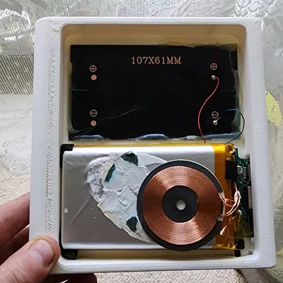 Mẫu thử Trạm Hàn USB Sạc Năng Lượng Mặt Trời & DC kiêm Sạc Không Dây (Chưa Hoàn Thiện)