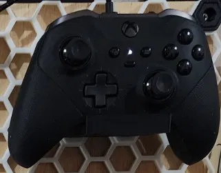 Giá Đỡ Tay Cầm Xbox Elite Series 2 HSW - Image 1