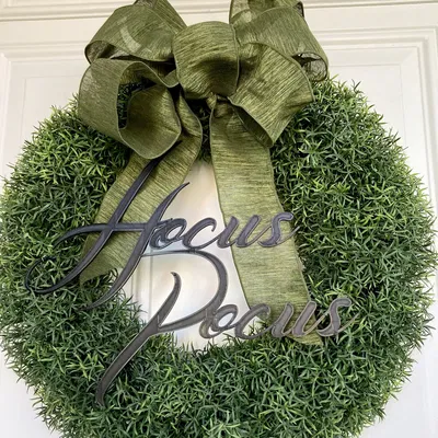 Hocus Pocus - Trang Trí Vòng Nguyệt Quế