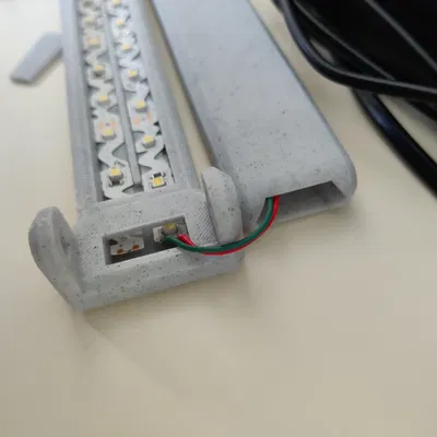 Đèn LED để bàn đơn giản