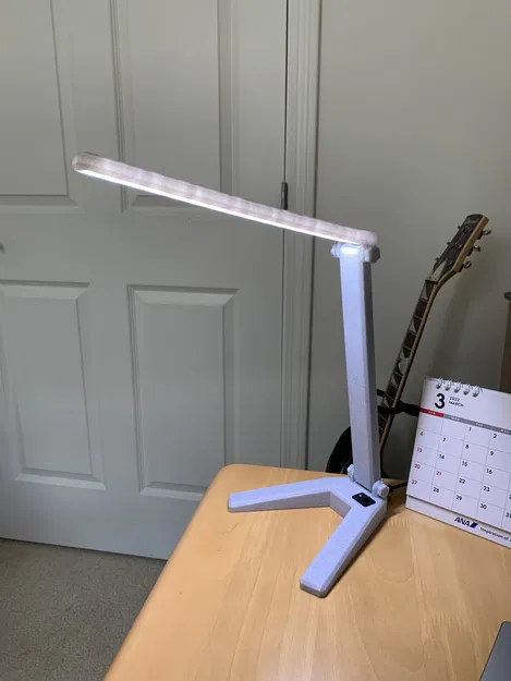 Đèn LED để bàn đơn giản - Image 6