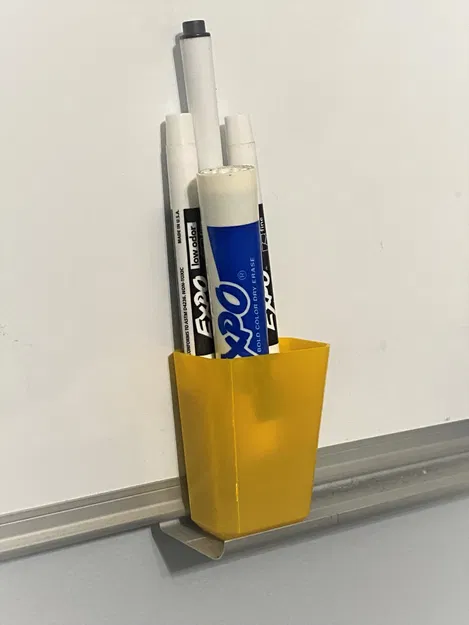 Ly Đựng Bút Lông Bảng - Image 1