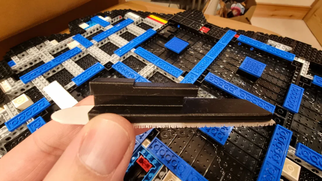 Giá treo Lego Rolling Stones bằng miếng dán Command 3M - Image 2