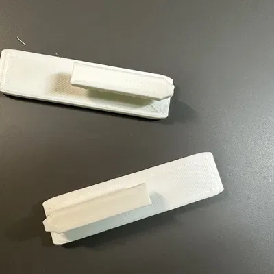 Giá đỡ LEGO "art" dùng command strip