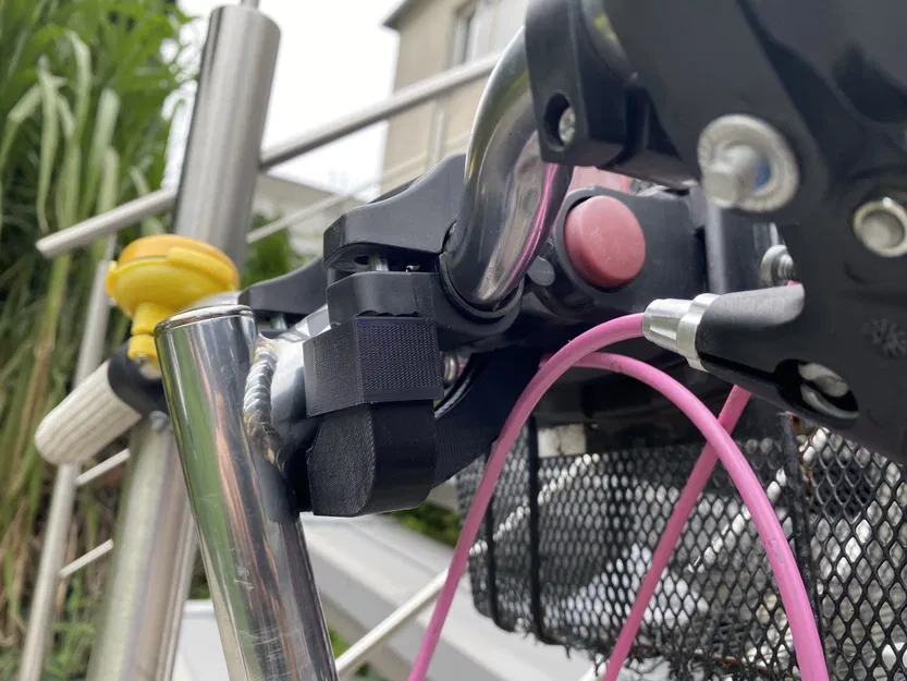 Giá đỡ giỏ xe đạp Decathlon - Image 1