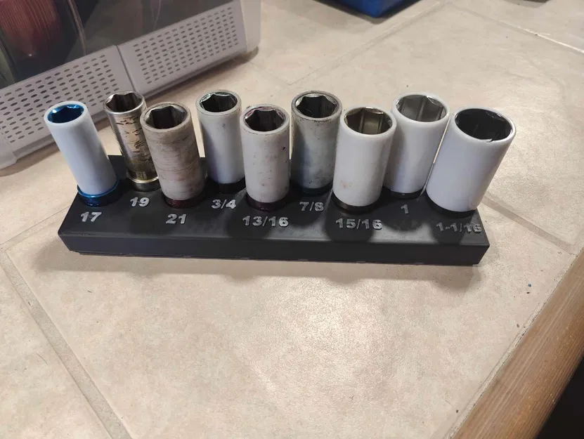 Khay Đựng Chìa Vặn Ốc Lỗ Mỏng Cornwell Gridfinity - Image 1