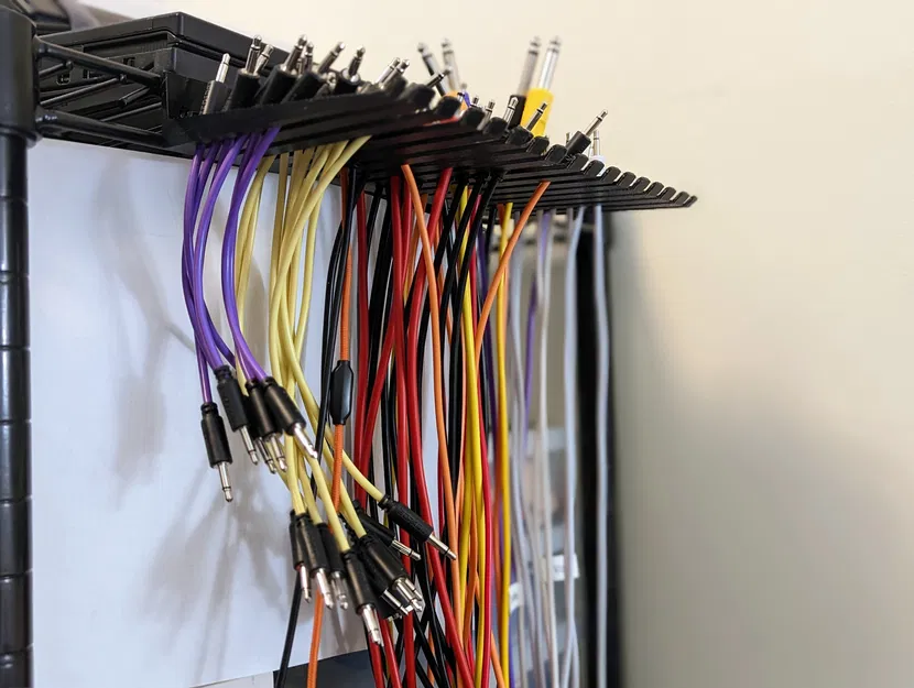 Giá đỡ dây cáp patch tùy chỉnh - Image 1