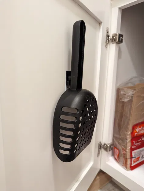 Giá Treo Dụng Cụ Xúc Cát Lurvig Bằng Keo 3M Command Strip - Image 1