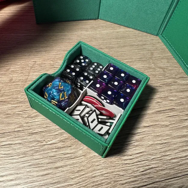 Khay Lật Flip n Tray 100+ Insert Đựng Xúc Xắc - Image 1