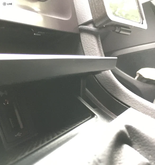Đế giữ điện thoại iPhone X & XS kèm ốp da zin gắn ô tô - Image 8