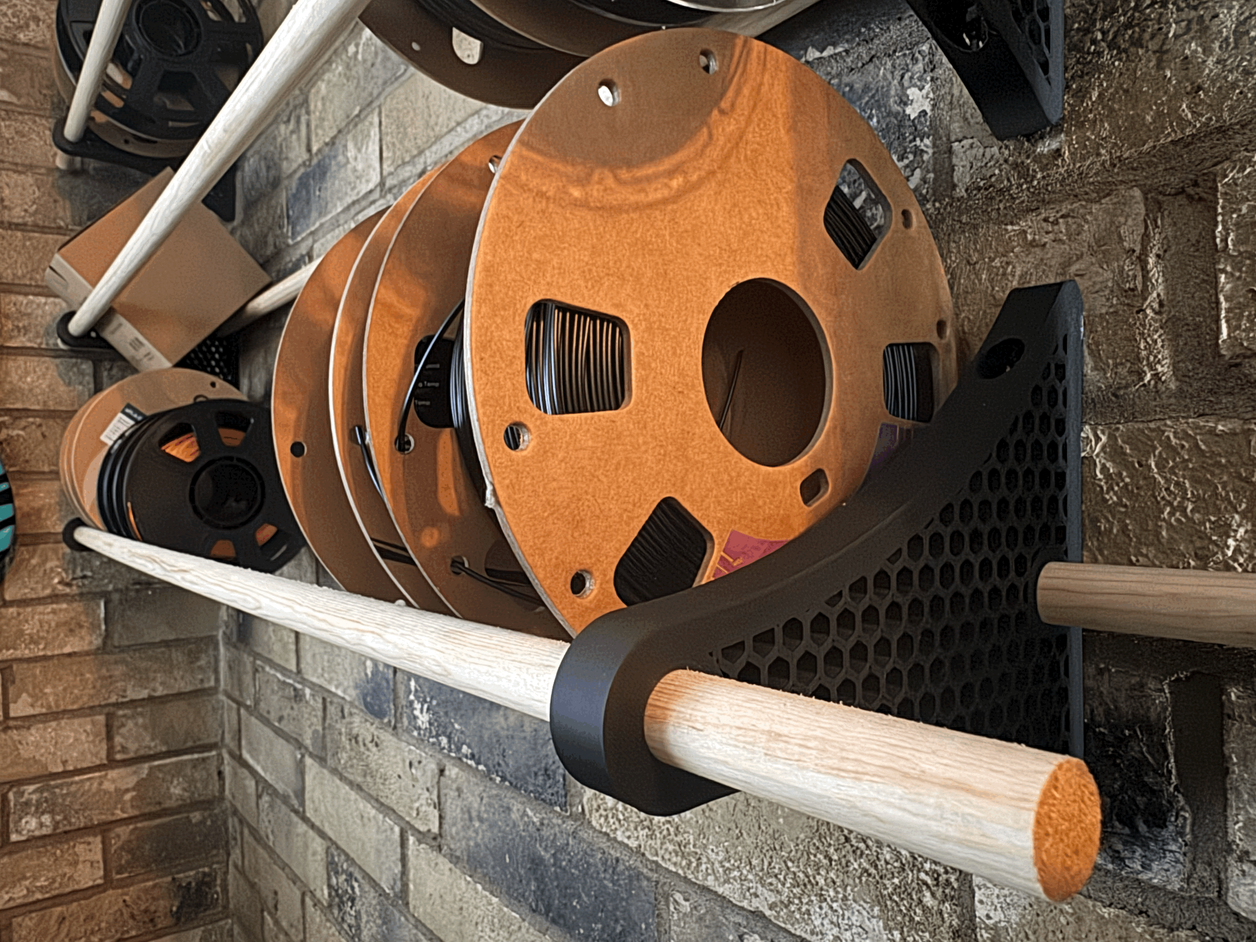 Giá Đỡ Ống Nối Tổ Ong 20mm (3/4 inch)