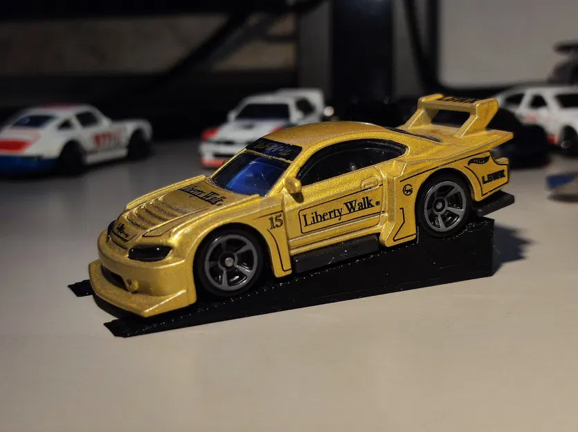 Giá đỡ trưng bày xe mô hình Hotwheels tỉ lệ 1/64 - Image 7