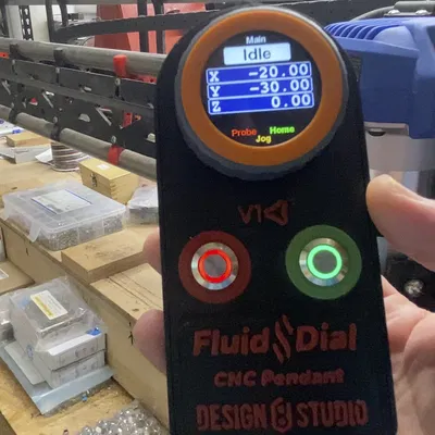 Vỏ cho "Fluid Dial" CNC pendant cho FluidNC dựa trên M5 Stack Dial, có logo in được, nút nổi bật, v1.0