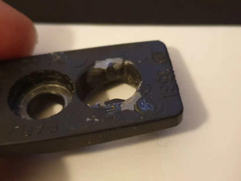 Sedus Black Dot 102 - Sửa Tay Vịn Bị Tuột - Image 6