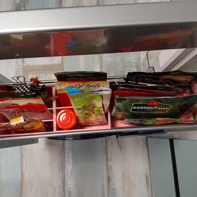 Hộp đựng gia vị có tên Nina