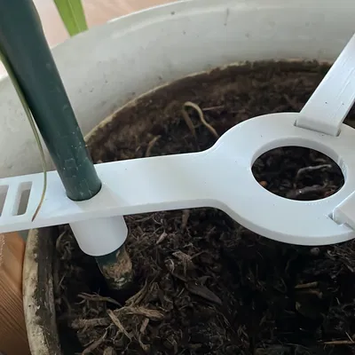 Chân Cố Định Cọc Chống Cây