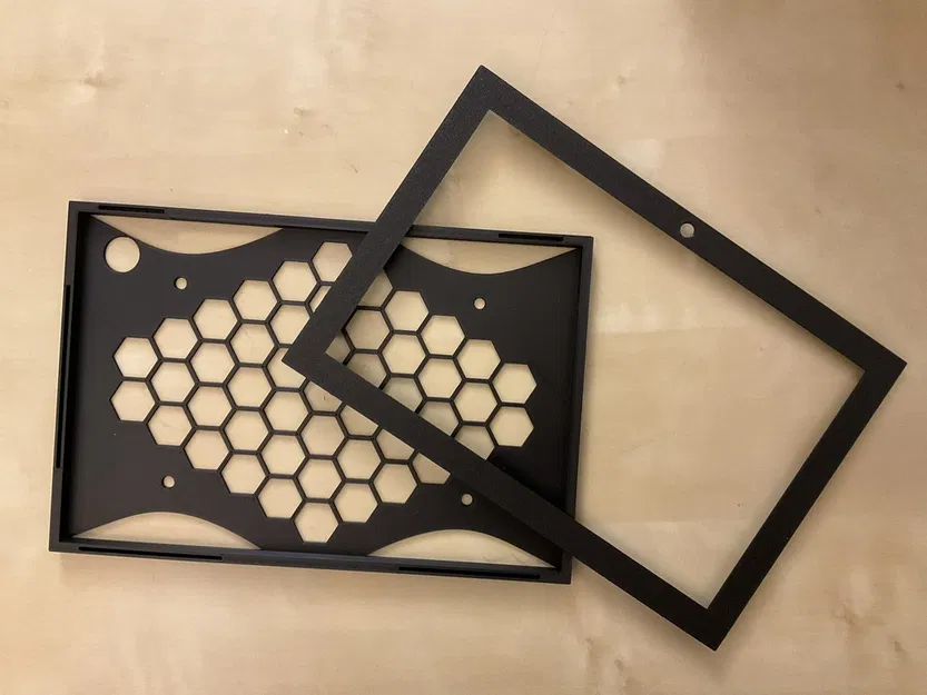 Giá Treo Tường Cho Samsung Galaxy Tab A8 (2021) (Không Cần Keo Hay Nam Châm) - Image 1