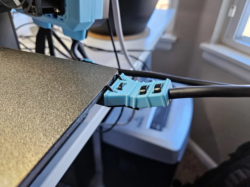 Giá đỡ cáp bàn nhiệt SV06 cho quạt 5015 của @ScatteredCollectable - Image 1