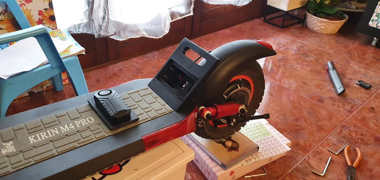 Bàn Đạp Xe Điện Scooter Kugoo M4pro - Image 6