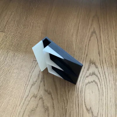 Kệ để điện thoại trên giường