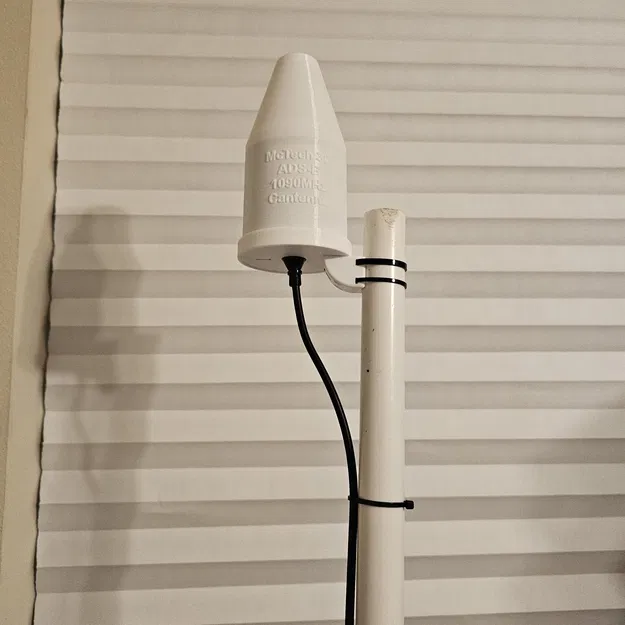 Vỏ Hộp Cho Ăng Ten ADS-B Cantenna - Image 1