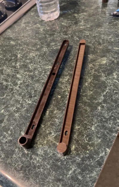 Chân Kệ Sách - Image 1