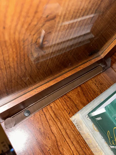 Chân Kệ Sách - Image 2