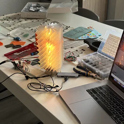 Đèn LED Vuông Xoắn Ốc