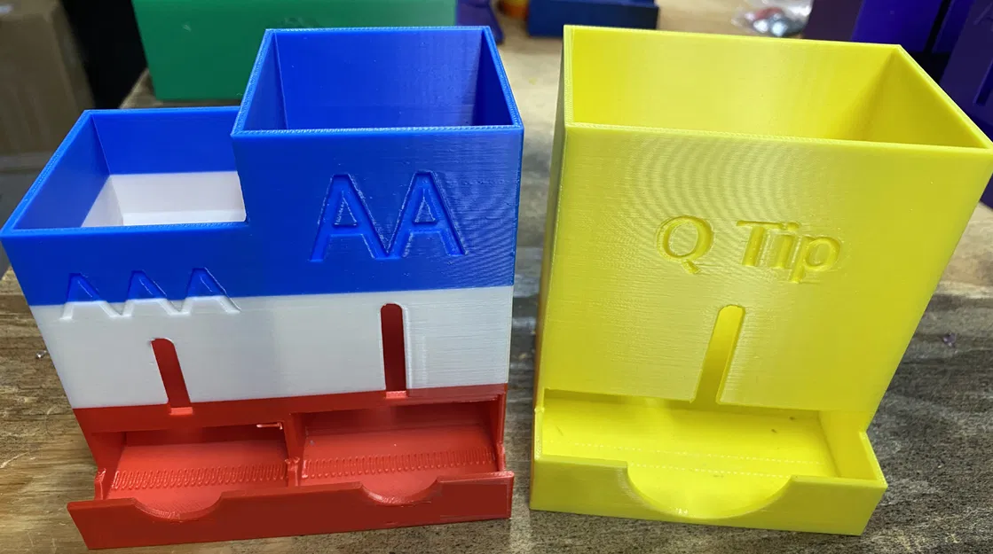 Hộp Đựng Tăm Bông Q-tip - Image 1