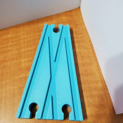 Đường ray xe lửa có đầu nối âm