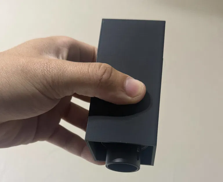 Hộp đựng kính Celestron 66x ép kín - Image 1