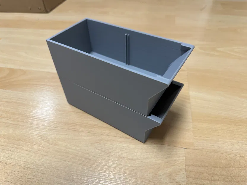 Hộp Xếp Chồng Có Vách Ngăn - Image 1