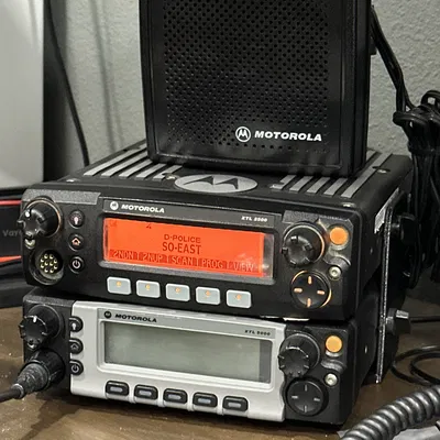 Giá đỡ Kép Motorola XTL