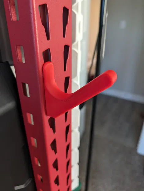 Móc Treo Cho Kệ Nặng Đỏ Của Home Depot - Image 1